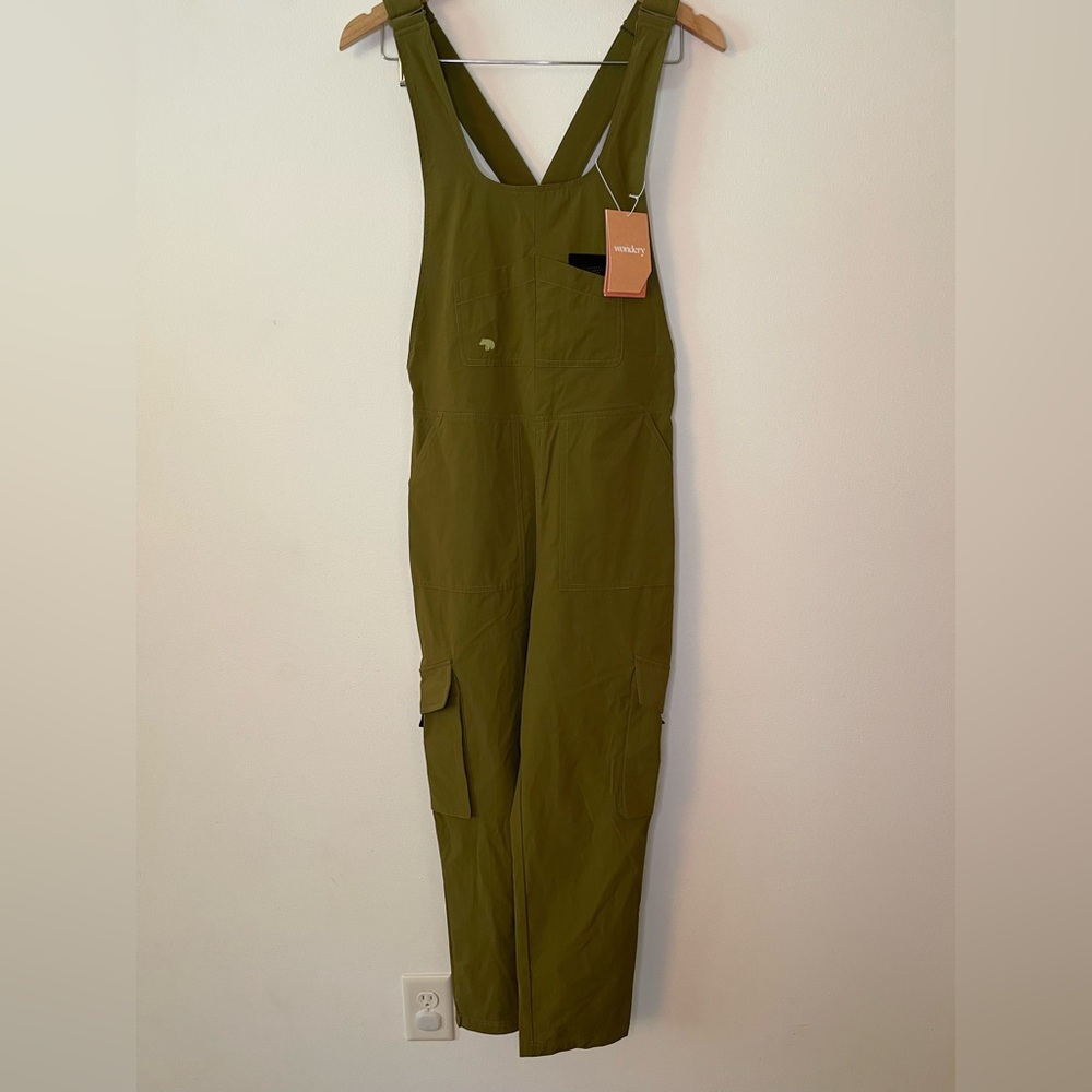 Wondery Outdoors Sahale Overalls in Spikemoss Size Small NWT - Picture 2 of 7